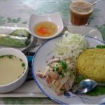 ベトナム名物は黄色い鶏の炊き込みご飯「コムガー」〜Cafe ＆ベトナム料理レストラン XU NGHE〜